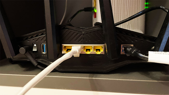 Make sure your Wi-Fi is turned on and connected to a network.
Check your Ethernet cable if you're using a wired connection.