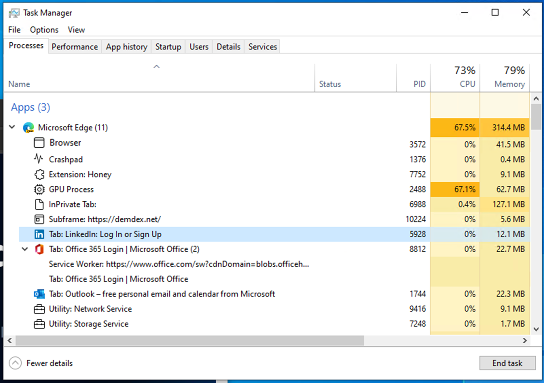 Task Manager showing Windows services and their PIDs